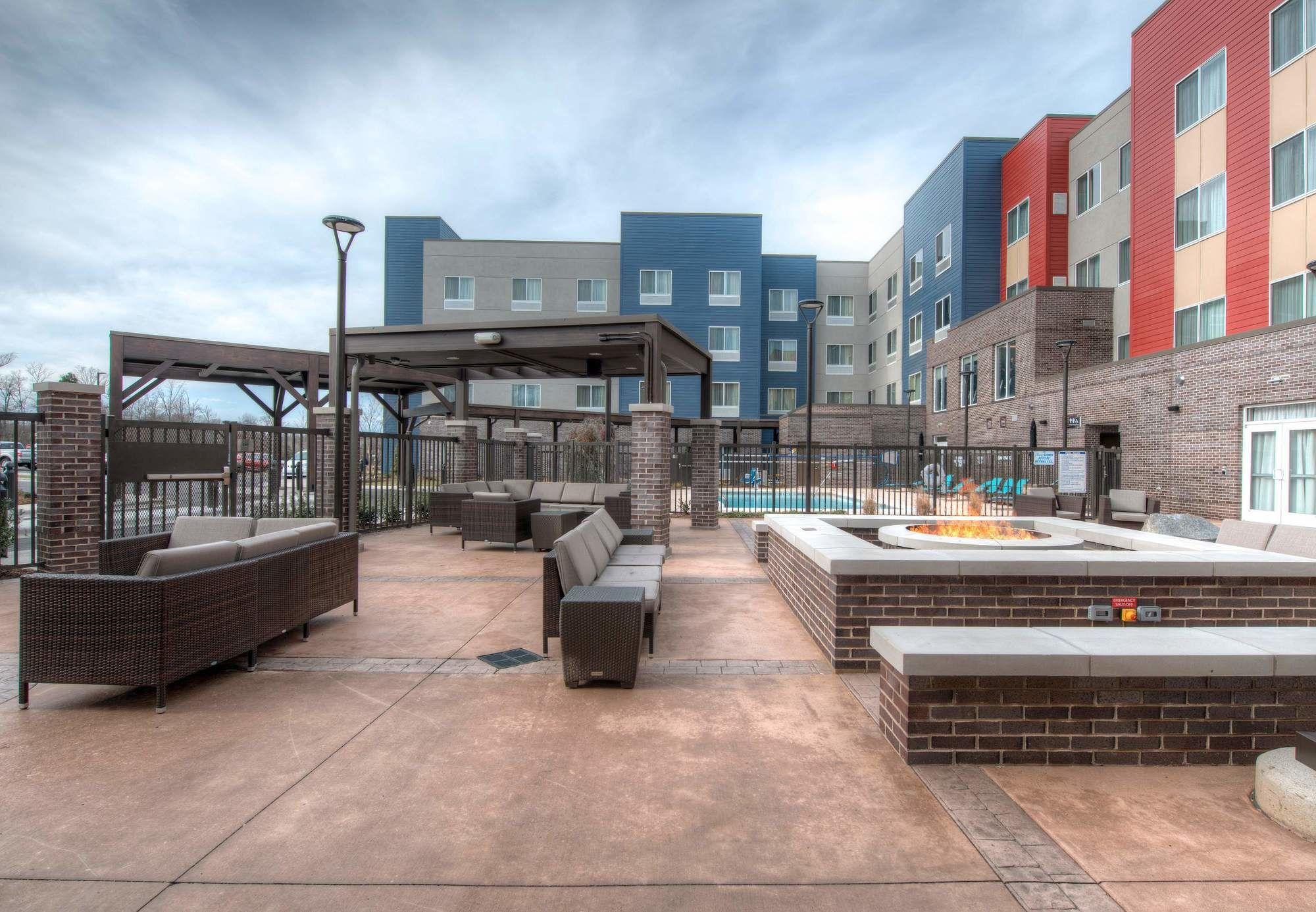 Fairfield Inn & Suites By Marriott Charlotte Airport Екстер'єр фото
