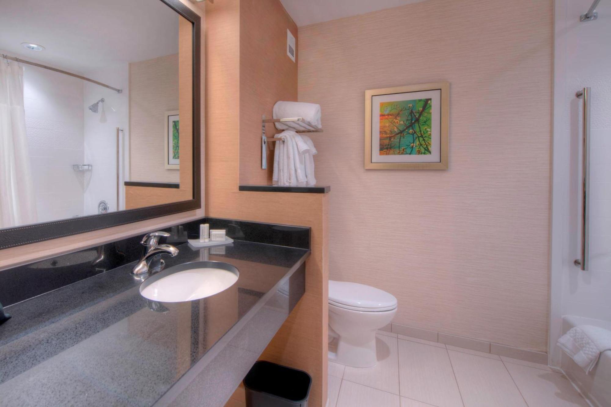 Fairfield Inn & Suites By Marriott Charlotte Airport Екстер'єр фото