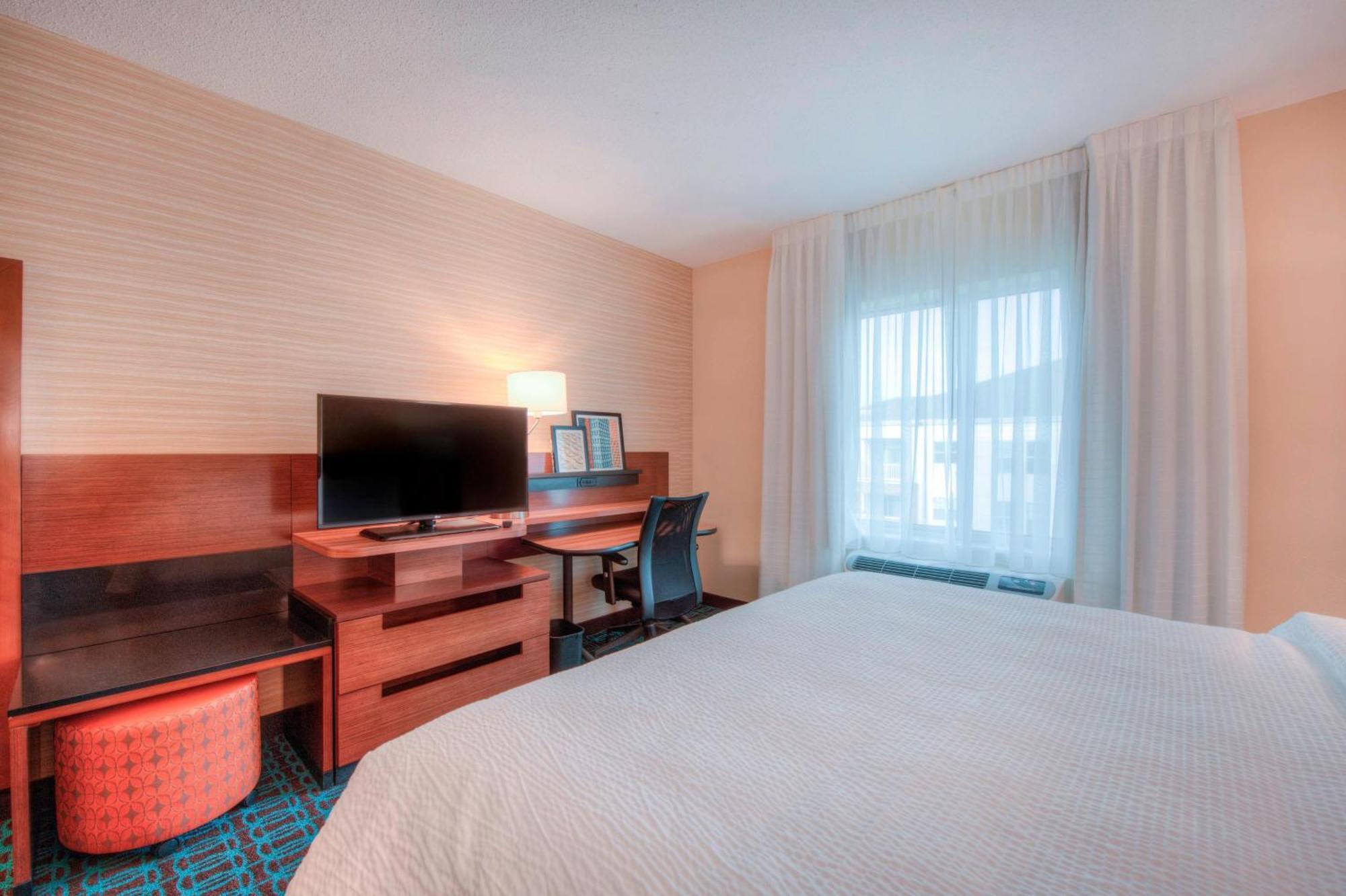 Fairfield Inn & Suites By Marriott Charlotte Airport Екстер'єр фото